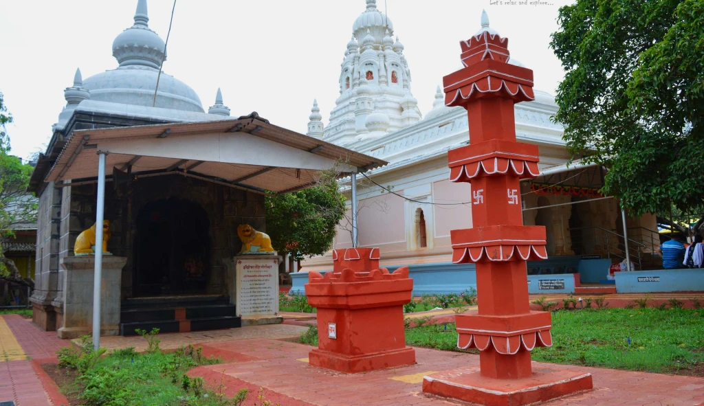 Kumbheshwar Temple